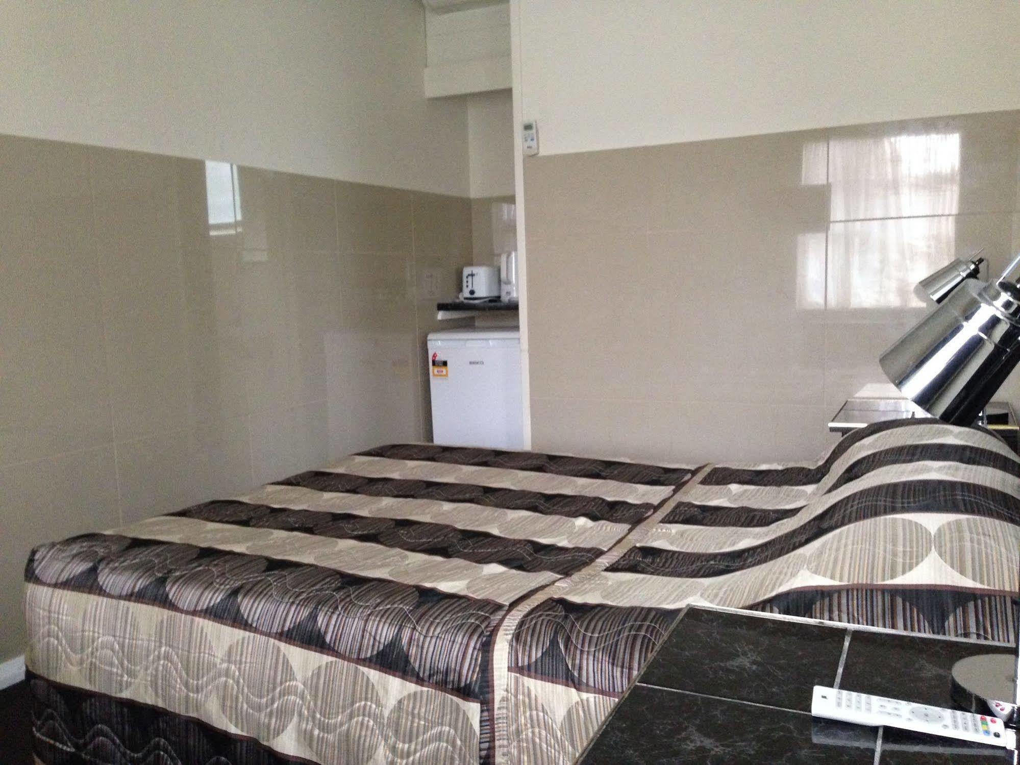 Avalon Motel Mount Gambier Exteriör bild